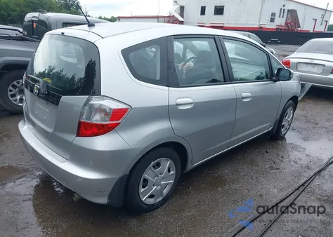 2013 Honda Fit z USA, uszkodzony, nr VIN JHMGE8G38DC007960